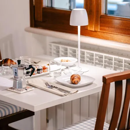 Le Fontanelle Bed & Breakfast SantʼIppolito