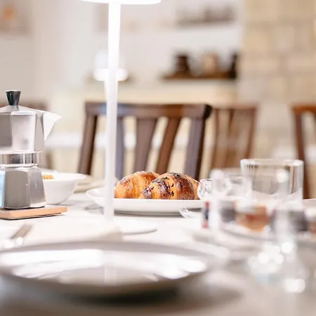 Alojamento de Acomodação e Pequeno-almoço Le Fontanelle 3*