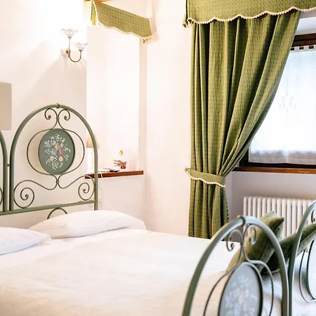 Le Fontanelle Alojamento de Acomodação e Pequeno-almoço SantʼIppolito