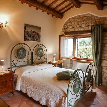 Alojamento de Acomodação e Pequeno-almoço Le Fontanelle 3*