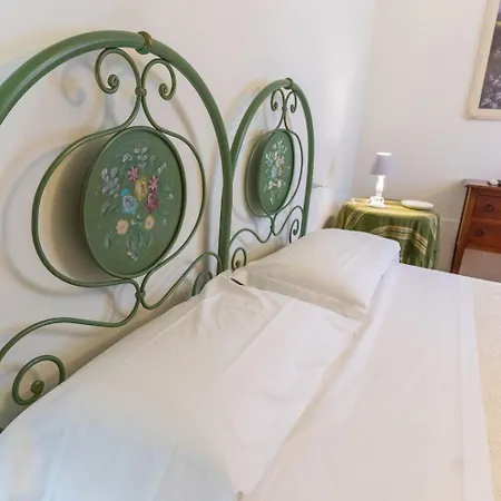 Alojamento de Acomodação e Pequeno-almoço Le Fontanelle SantʼIppolito