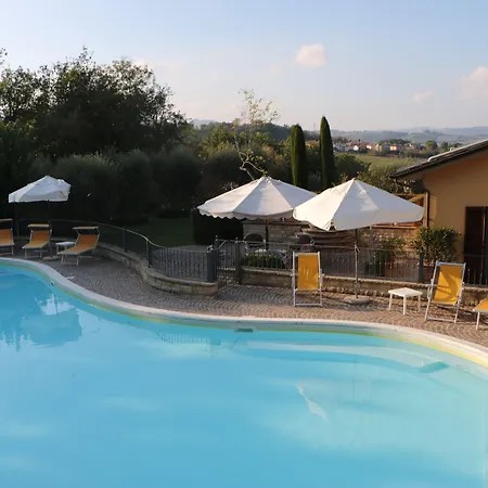 Le Fontanelle Bed & Breakfast 3*